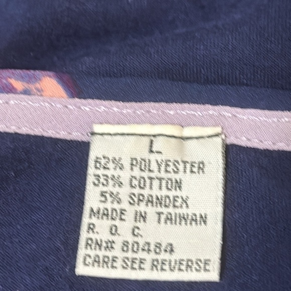 Beautiful Mixed Floral Pattern Blouse - Picture 4 of 5